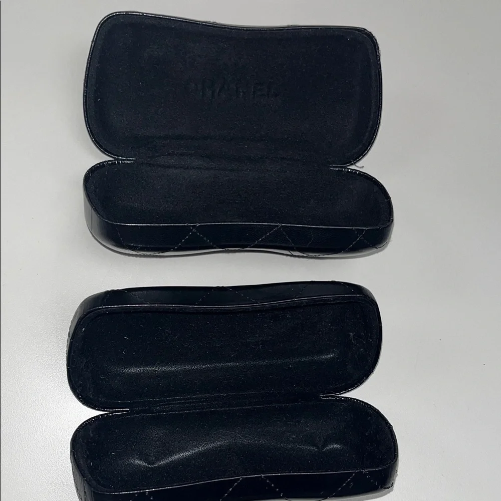 MBlack Quilted Eyewear Case Bundle / Preowned